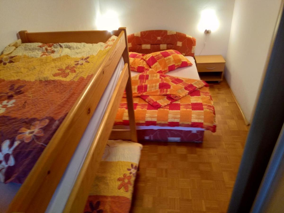 Gostilna Pension Blegos Poljane nad Škofjo Loko Εξωτερικό φωτογραφία